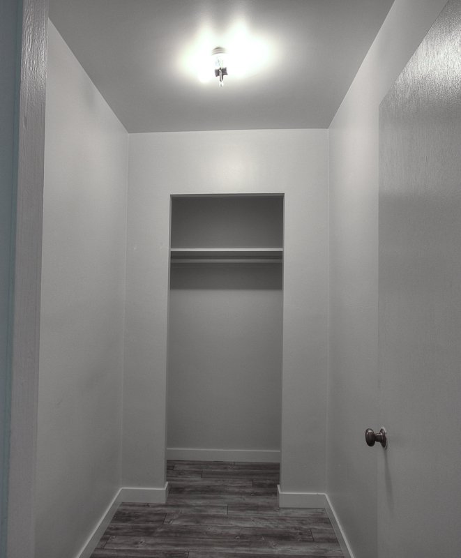 Studio Apartment for Rent - 1540 Haro St, Vancouver, BC 5