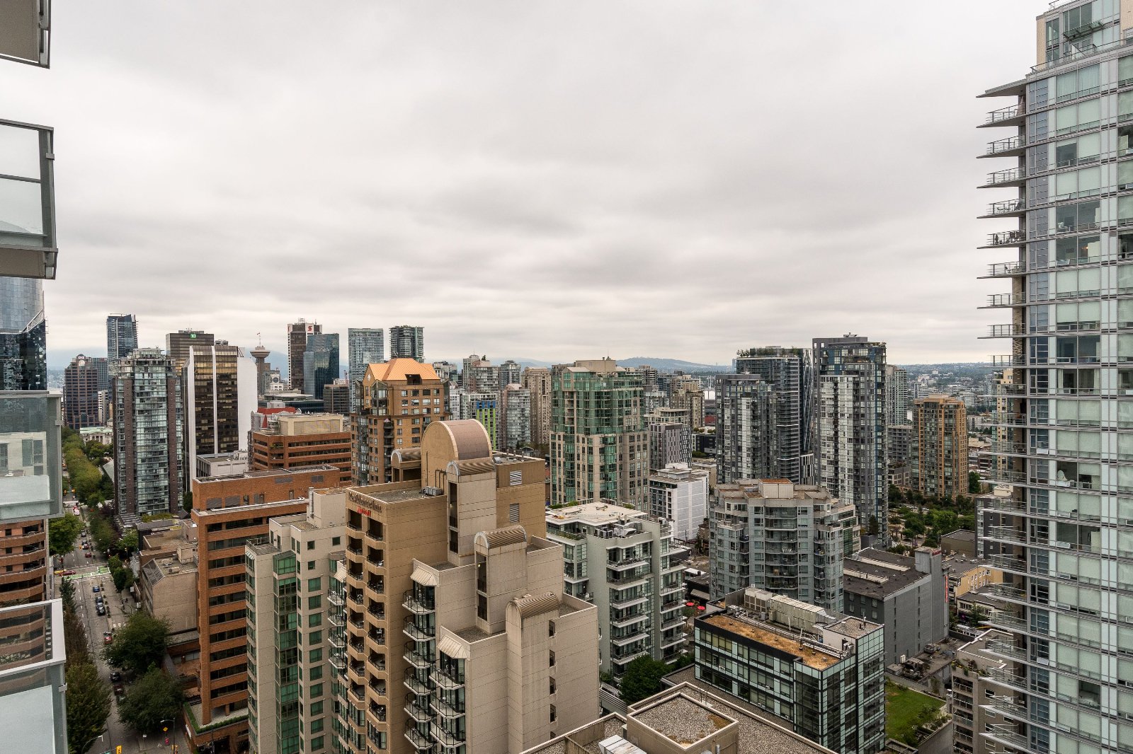 Studio Apartment for Rent - 1289 Hornby St, Vancouver, BC 4