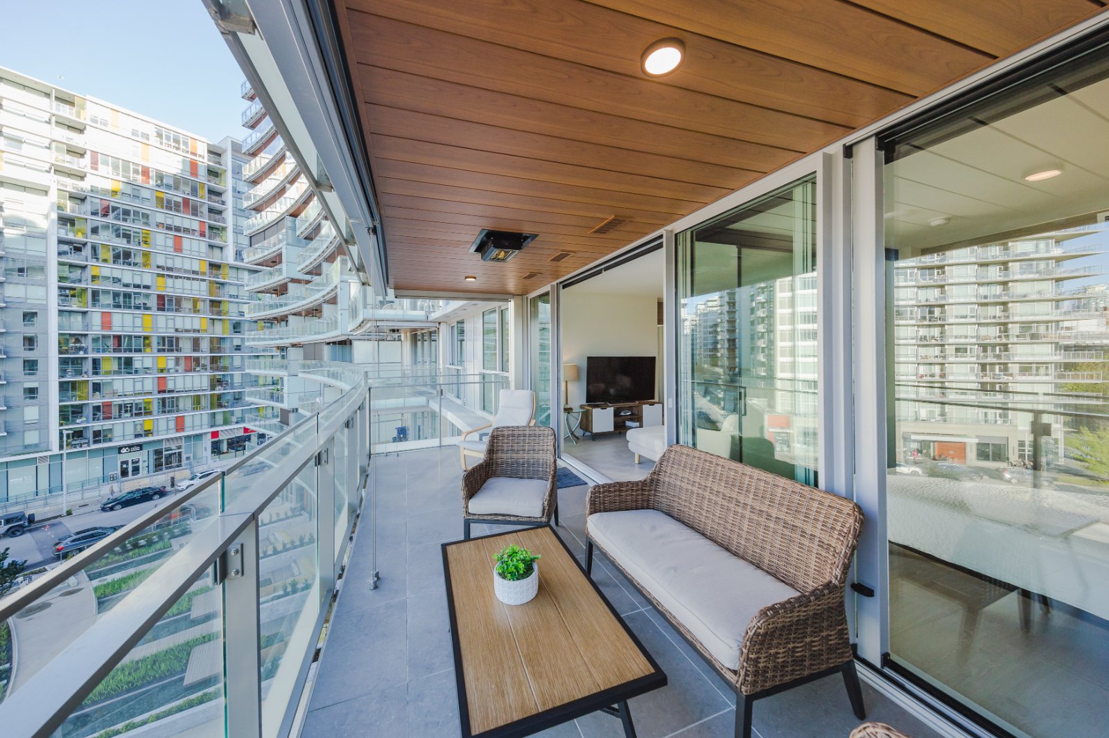 2 Bedroom Apartment for Rent - 1768 Cook St, Vancouver, BC 5
