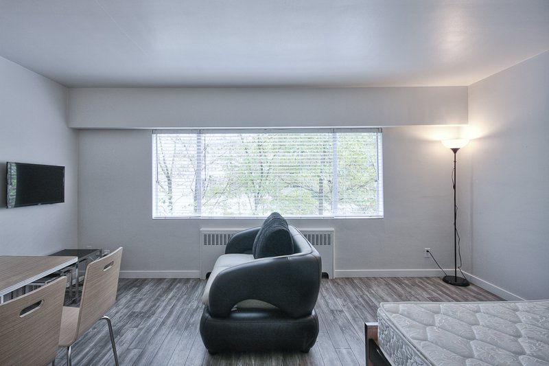 Studio Apartment for Rent - 1540 Haro St, Vancouver, BC 5