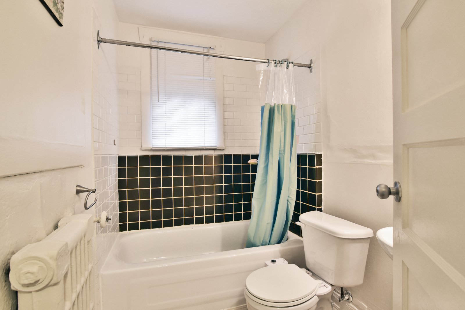 2 Bedroom Apartment for Rent - 935 Jervis St, Vancouver, BC 5