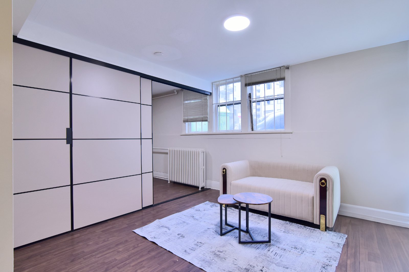 2 Bedroom Apartment for Rent - 935 Jervis St, Vancouver, BC 2