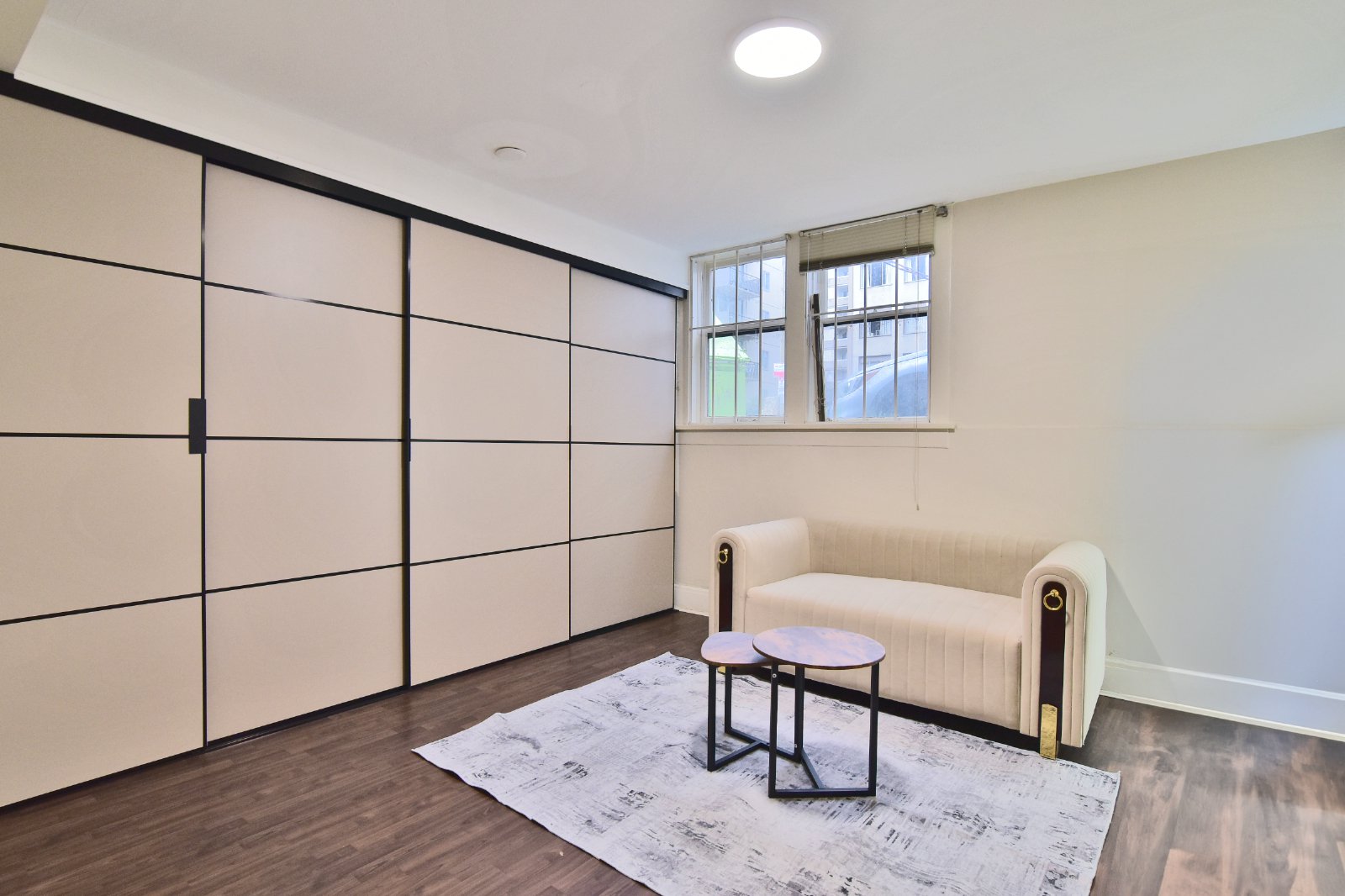 2 Bedroom Apartment for Rent - 935 Jervis St, Vancouver, BC 3