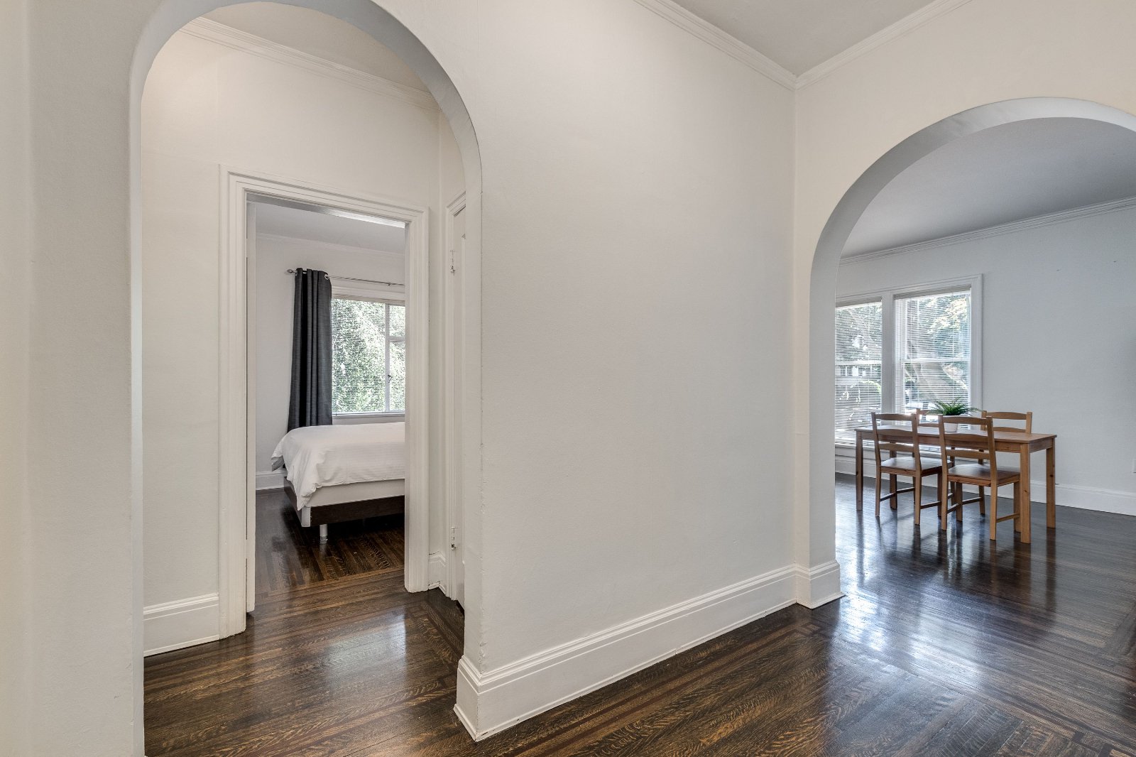 2 Bedroom Apartment for Rent - 935 Jervis St, Vancouver, BC 2