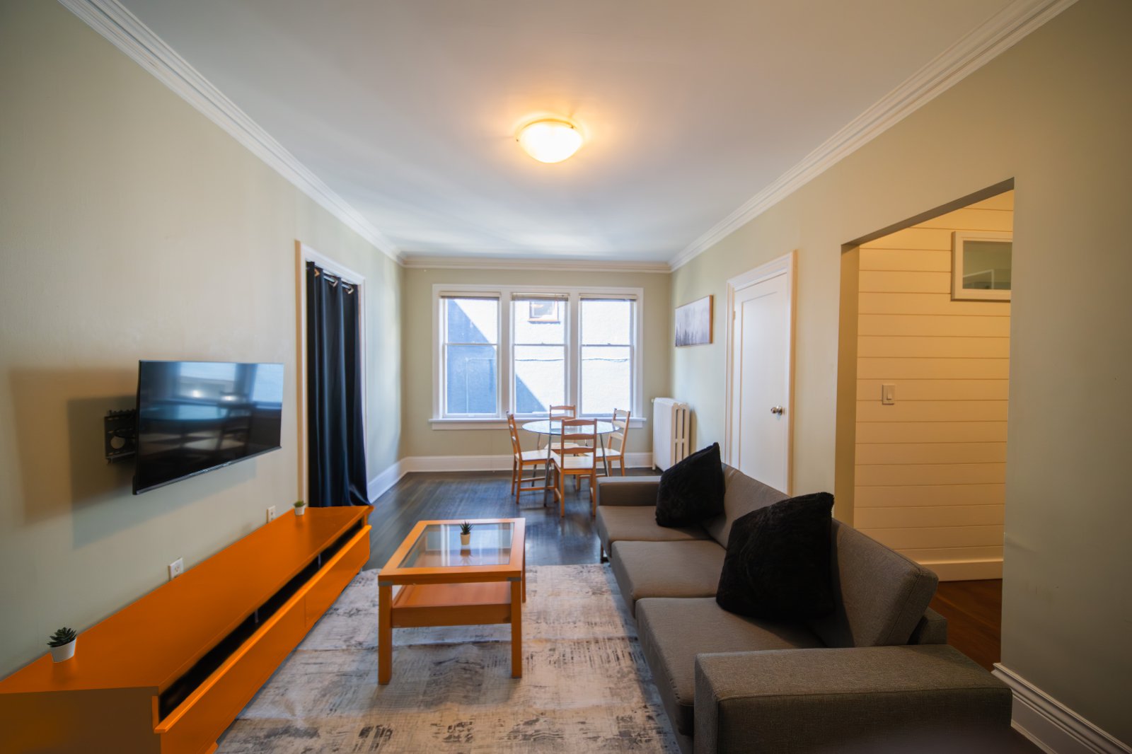 2 Bedroom Apartment for Rent - 935 Jervis St, Vancouver, BC 3