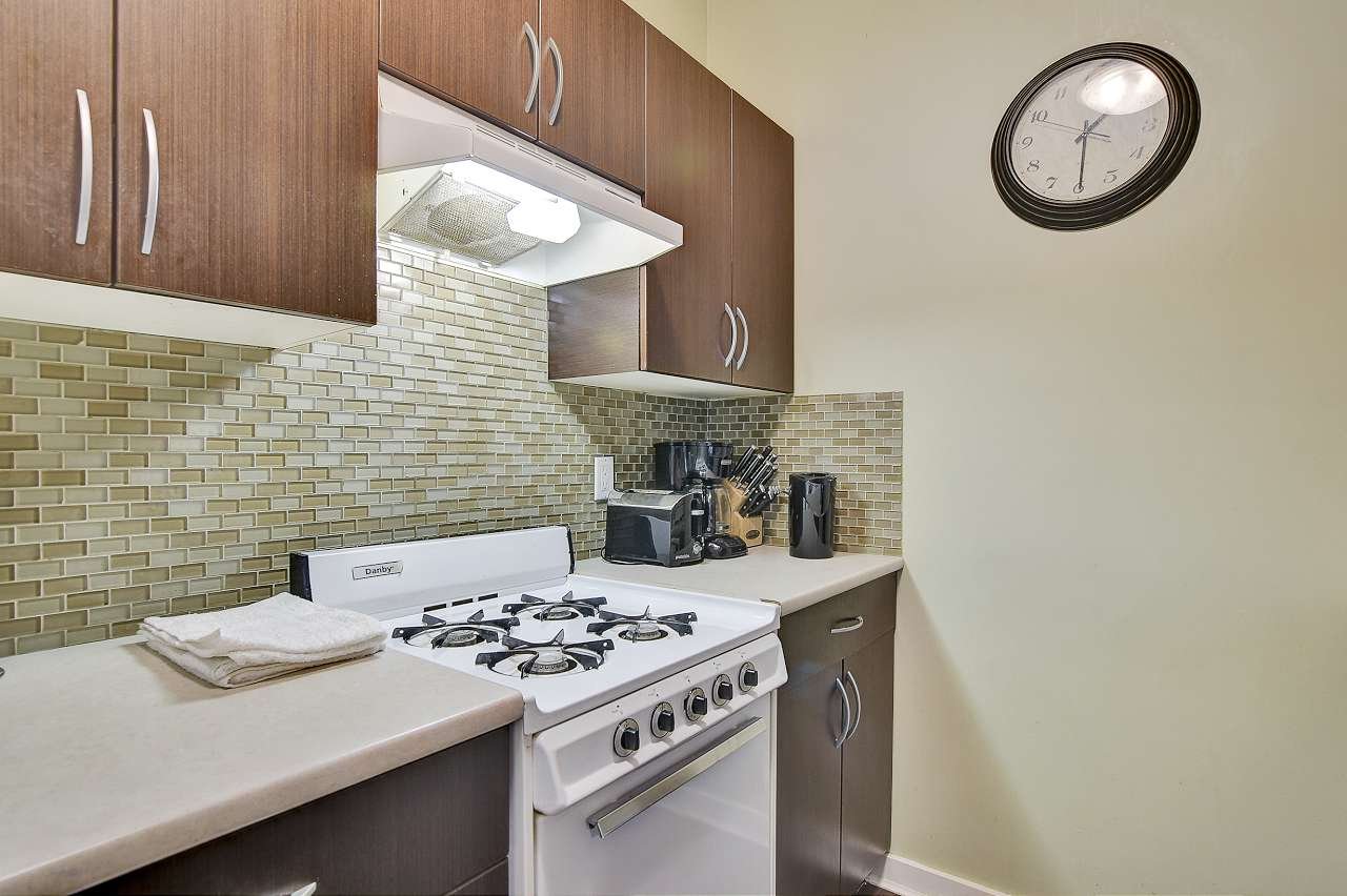 2 Bedroom Apartment for Rent - 935 Jervis St, Vancouver, BC 5