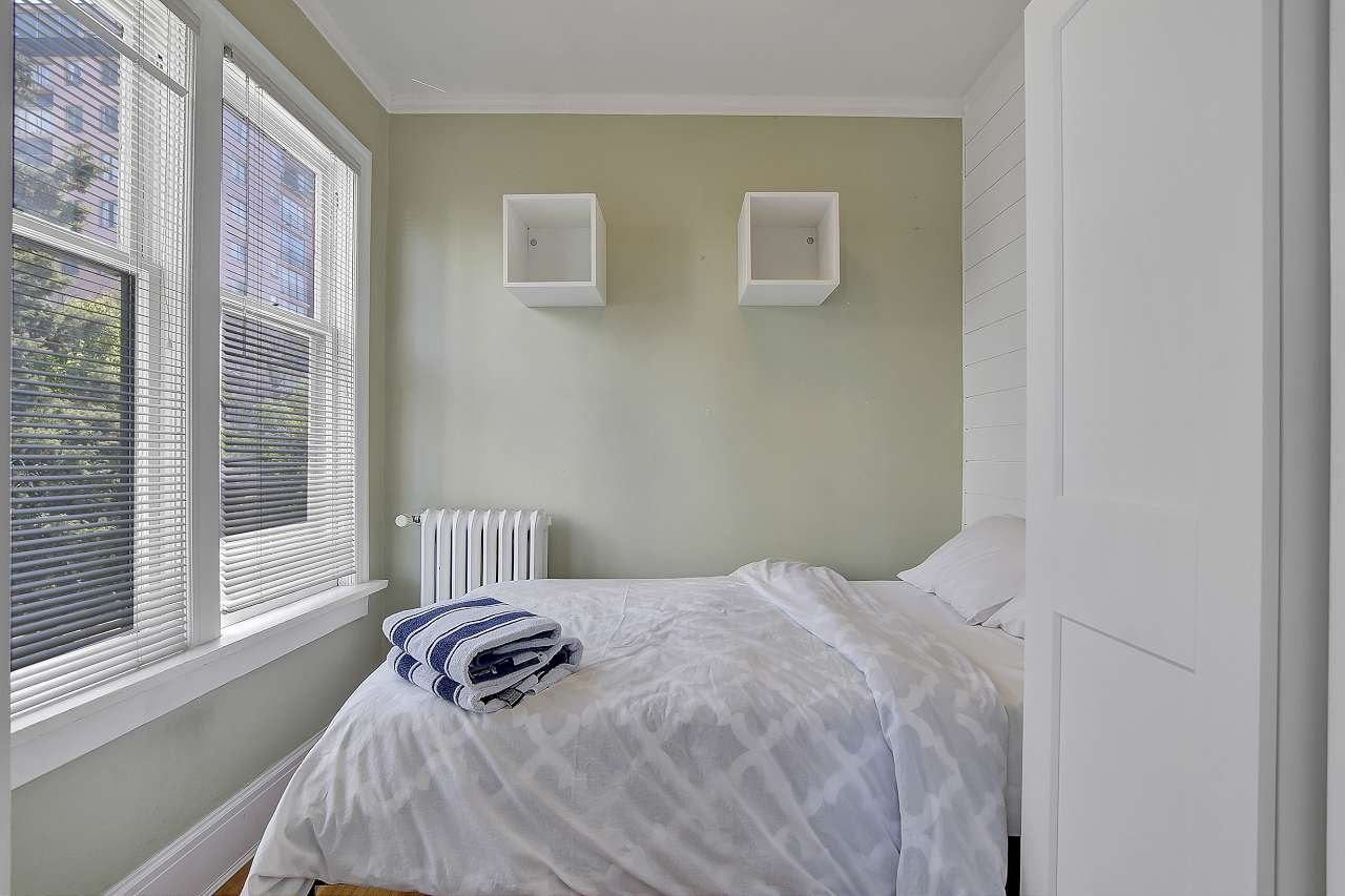 2 Bedroom Apartment for Rent - 935 Jervis St, Vancouver, BC 4