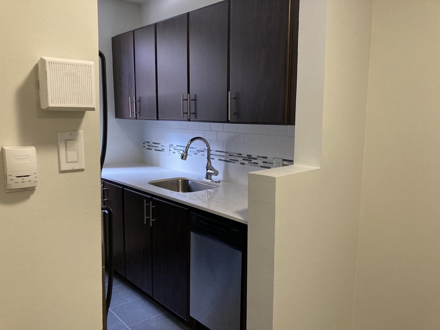 2 Bedroom Apartment for Rent - 3 Broadway Ave, Toronto, ON 5