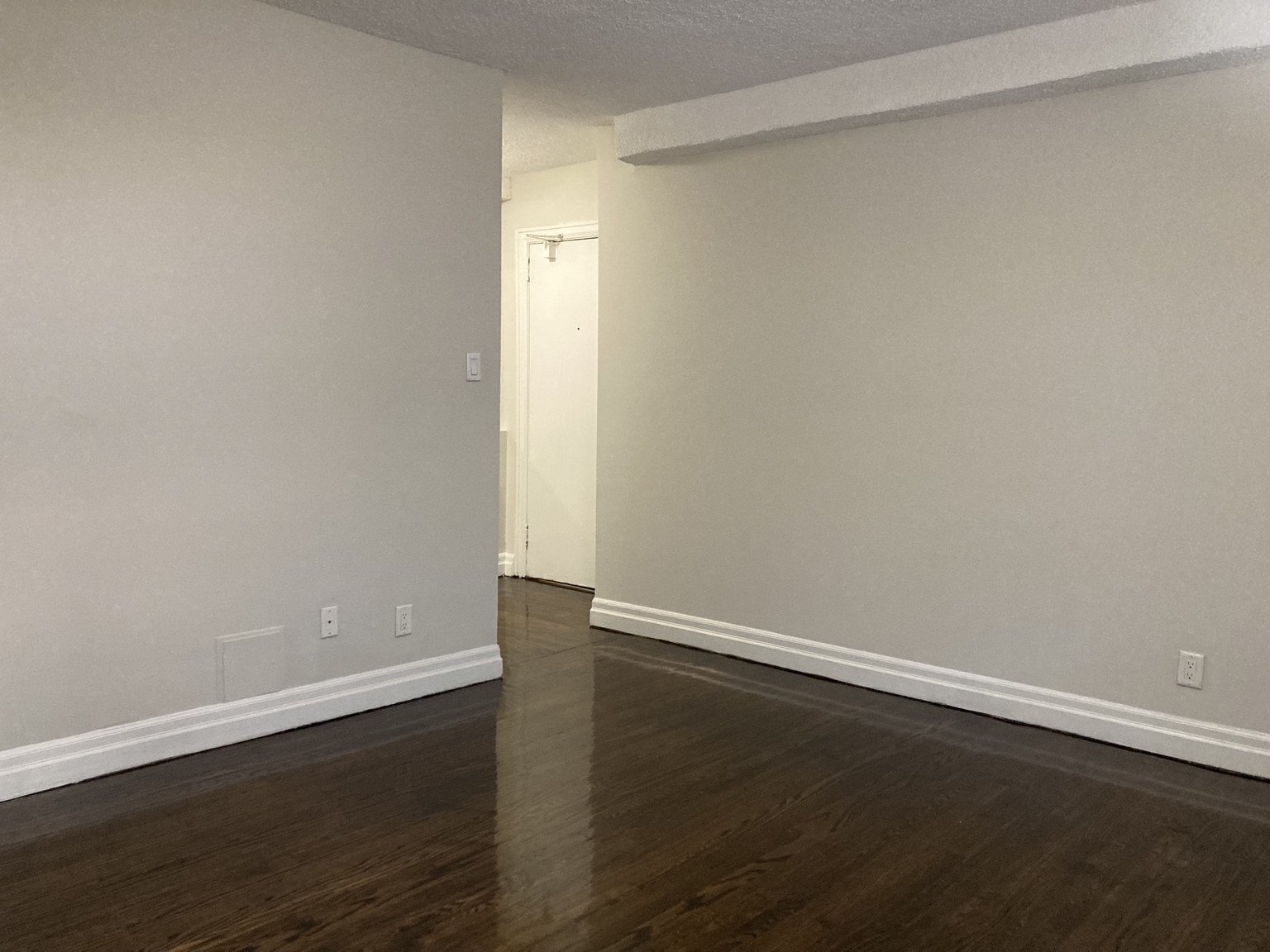2 Bedroom Apartment for Rent - 3 Broadway Ave, Toronto, ON 2