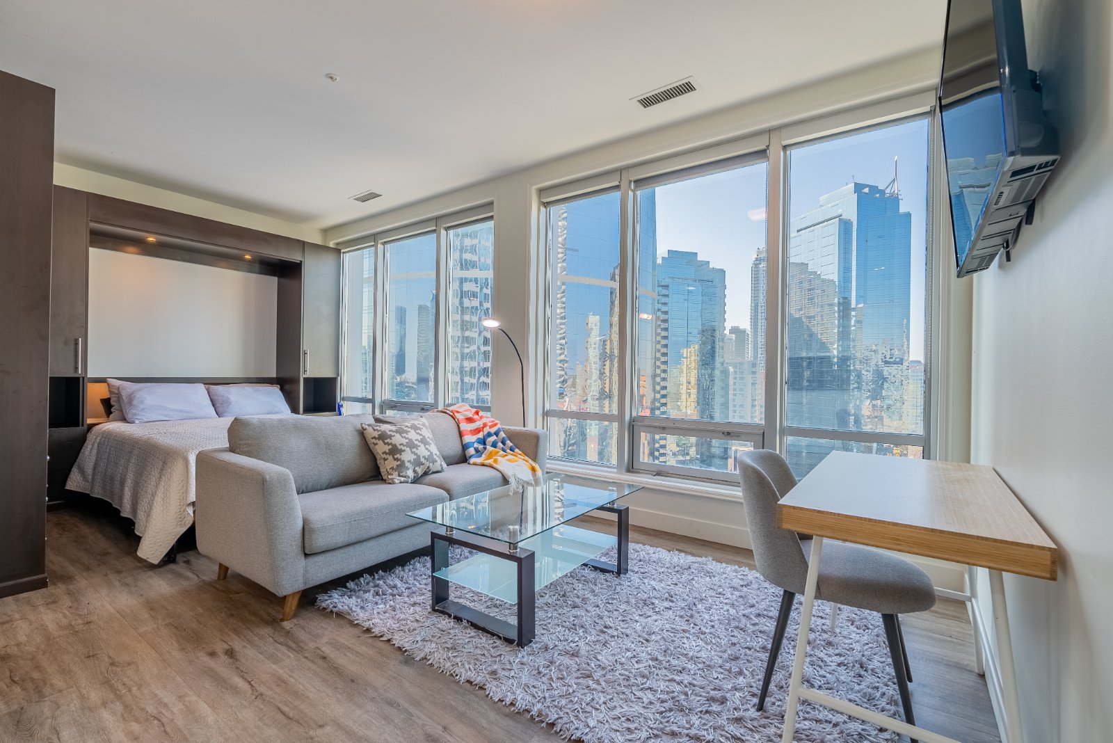 Studio Apartment for Rent - 989 Nelson St, Vancouver, BC 2