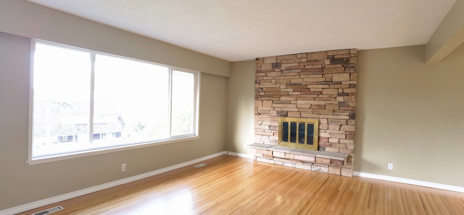 5 Bedroom House for Rent - Baker Dr, Coquitlam, BC 2
