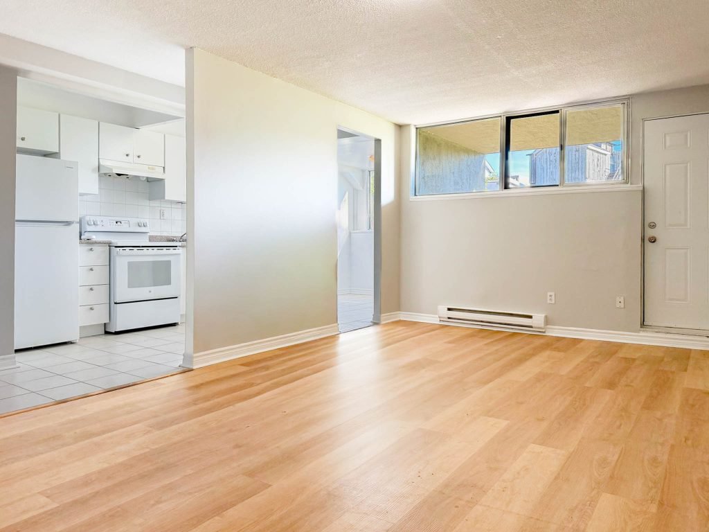 3 Bedroom Apartment for Rent - 525 St Lawrence St, Oshawa, ON 5