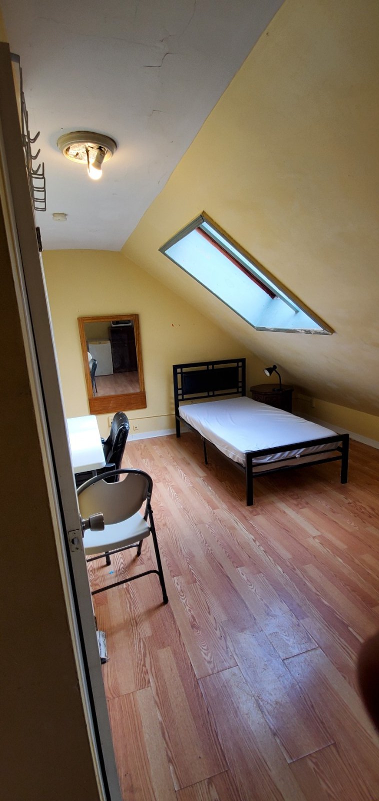 Room in House for Rent - Dundas St E, Toronto, ON 4