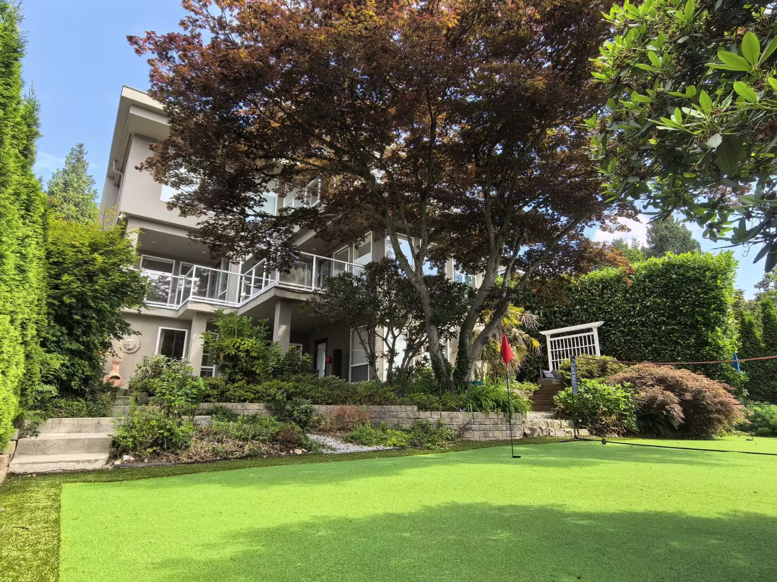 4 Bedroom House for Rent - Rose Cres, West Vancouver, BC 2