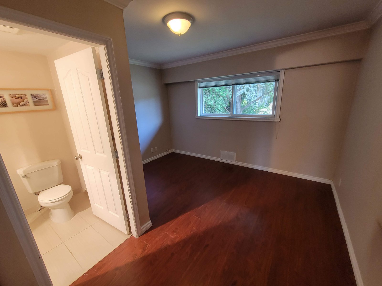 5 Bedroom House for Rent - 11th Ave, Burnaby, BC 5