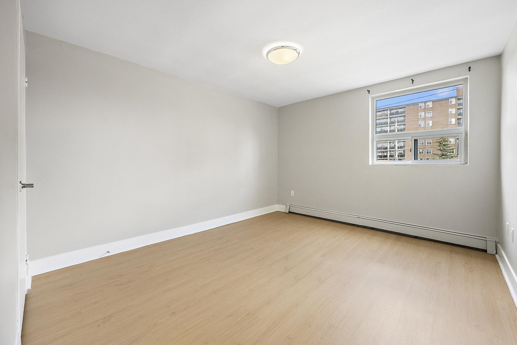 2 Bedroom Apartment for Rent - 725-745 Wonderland Road South, London, ON 5