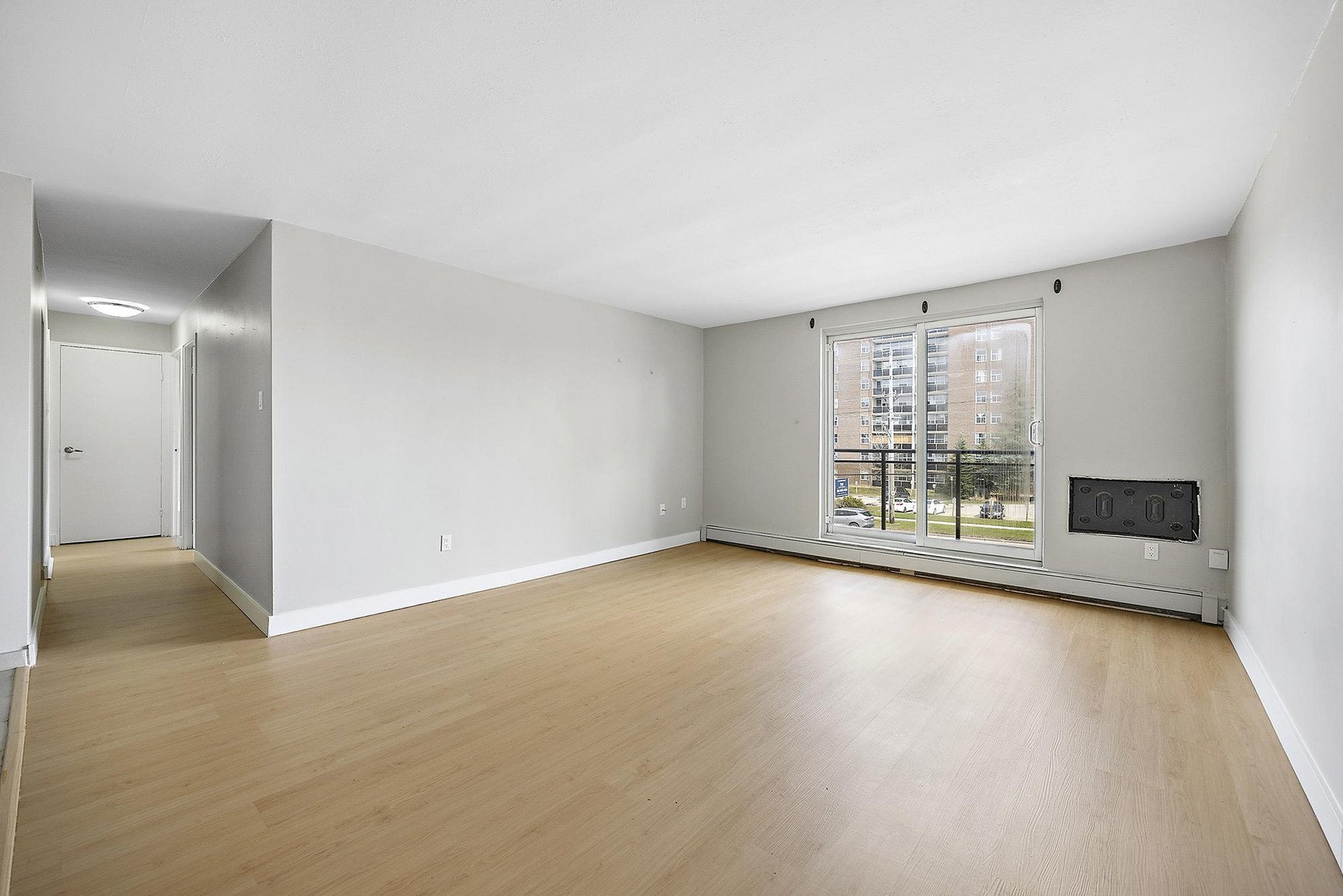 2 Bedroom Apartment for Rent - 725-745 Wonderland Road South, London, ON 3