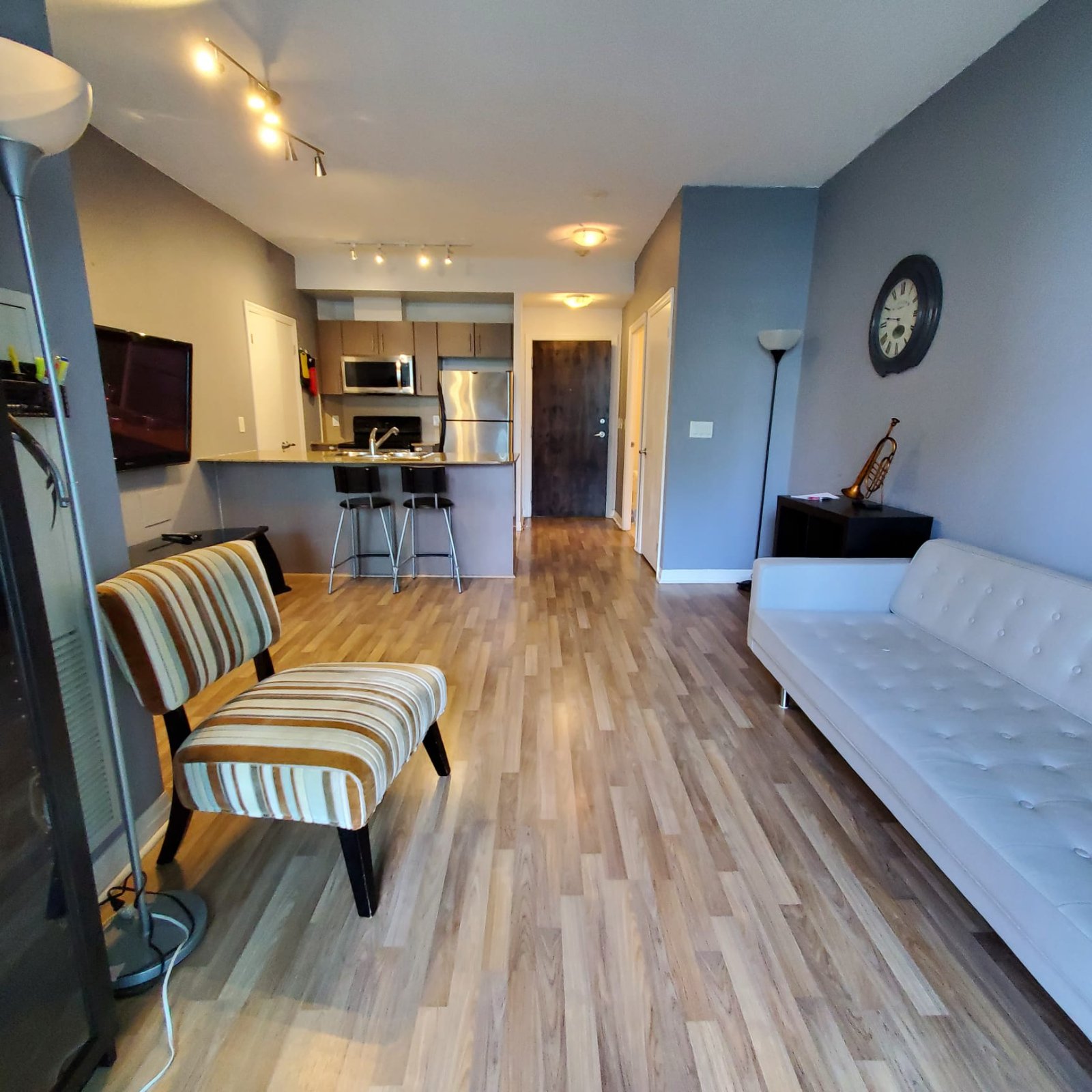 2 Bedroom Apartment for Rent - 12 Yonge St, Toronto, ON 4