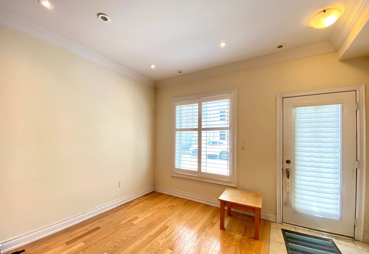 3 Bedroom House for Rent - Hargrave Ln, Toronto, ON 3