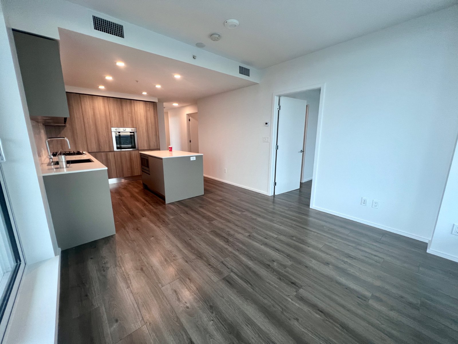 2 Bedroom Apartment for Rent - 3833 Evergreen Place, Burnaby, BC 5