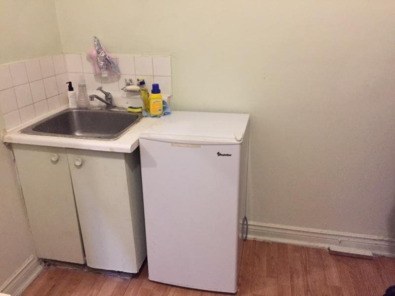 Room in House for Rent - Pembroke St, Toronto, ON 4