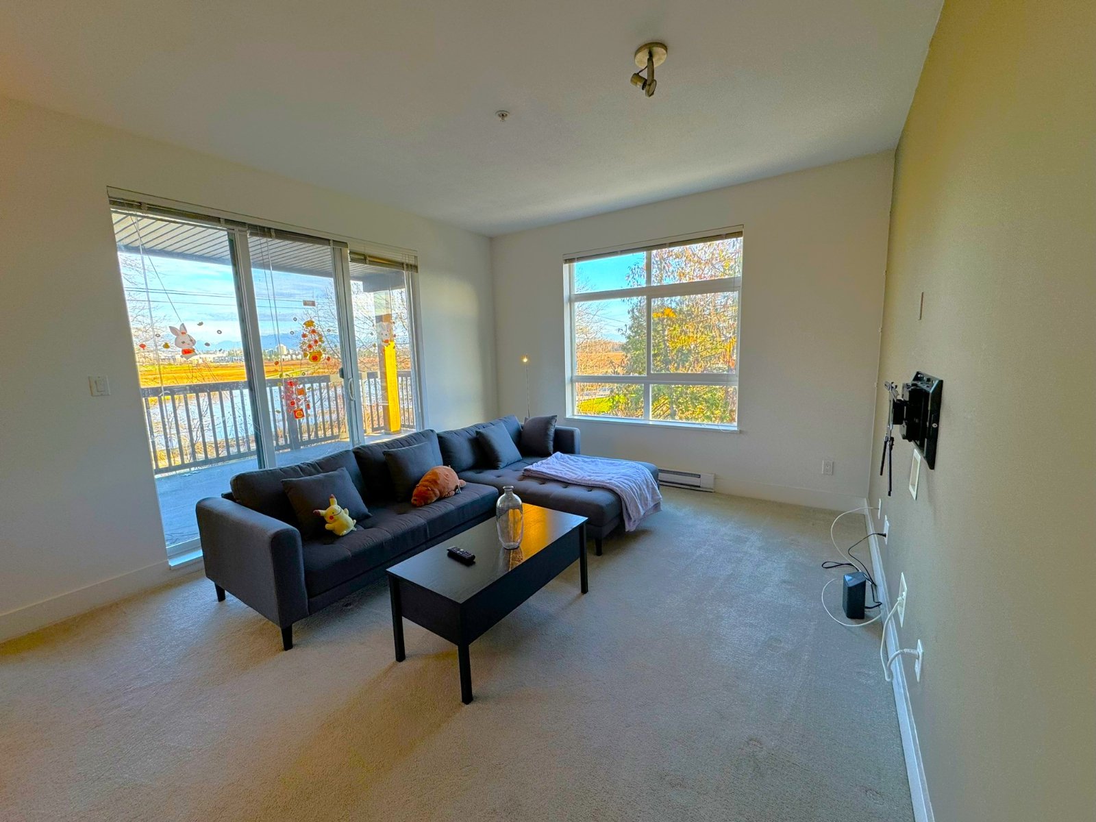 3 Bedroom Apartment for Rent - 6033 Katsura St, Richmond, BC 2