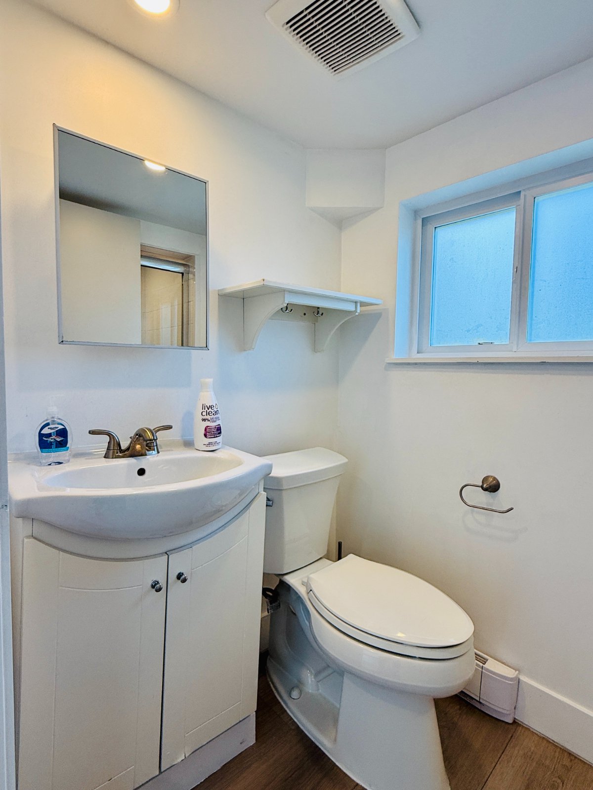 2 Bedroom Private Suite for Rent - 3316 E Georgia St, Vancouver, BC 5