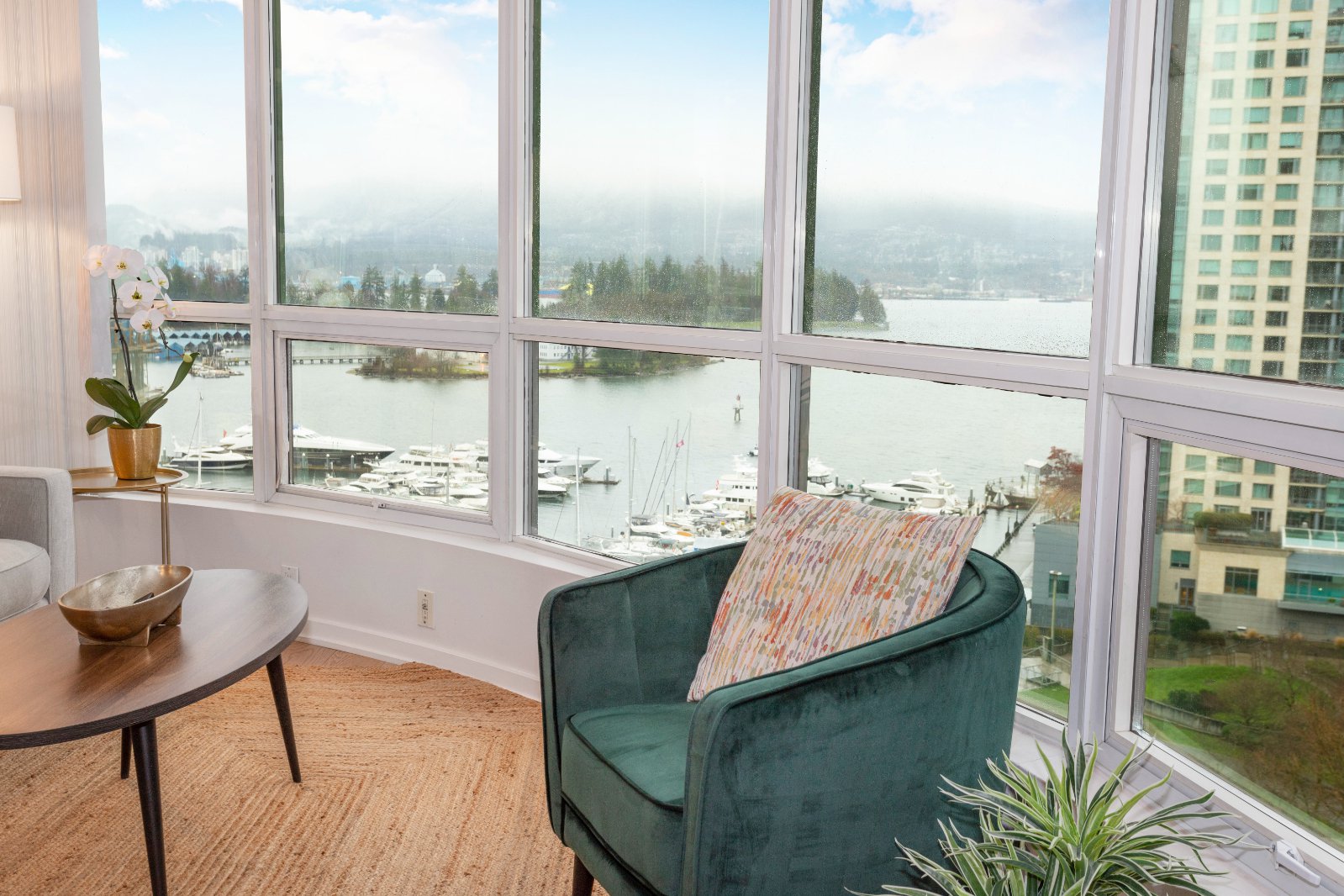 2 Bedroom Apartment for Rent - 555 Jervis St, Vancouver, BC 3