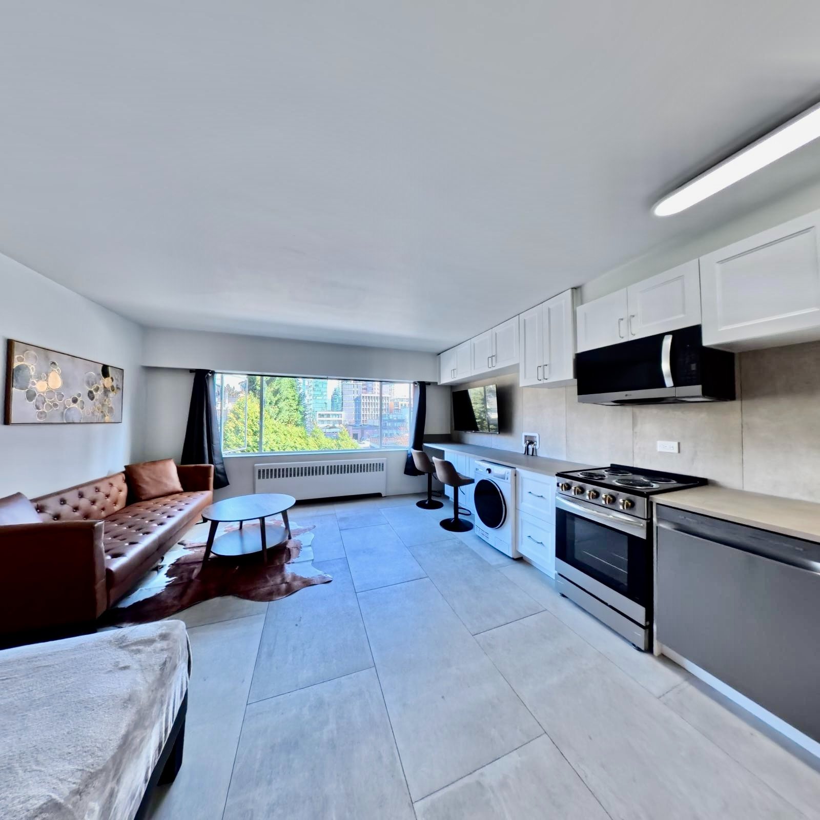 Studio Apartment for Rent - 1540 Haro St, Vancouver, BC 5