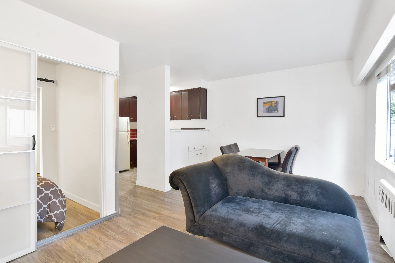 Studio Apartment for Rent - 1540 Haro St, Vancouver, BC 3