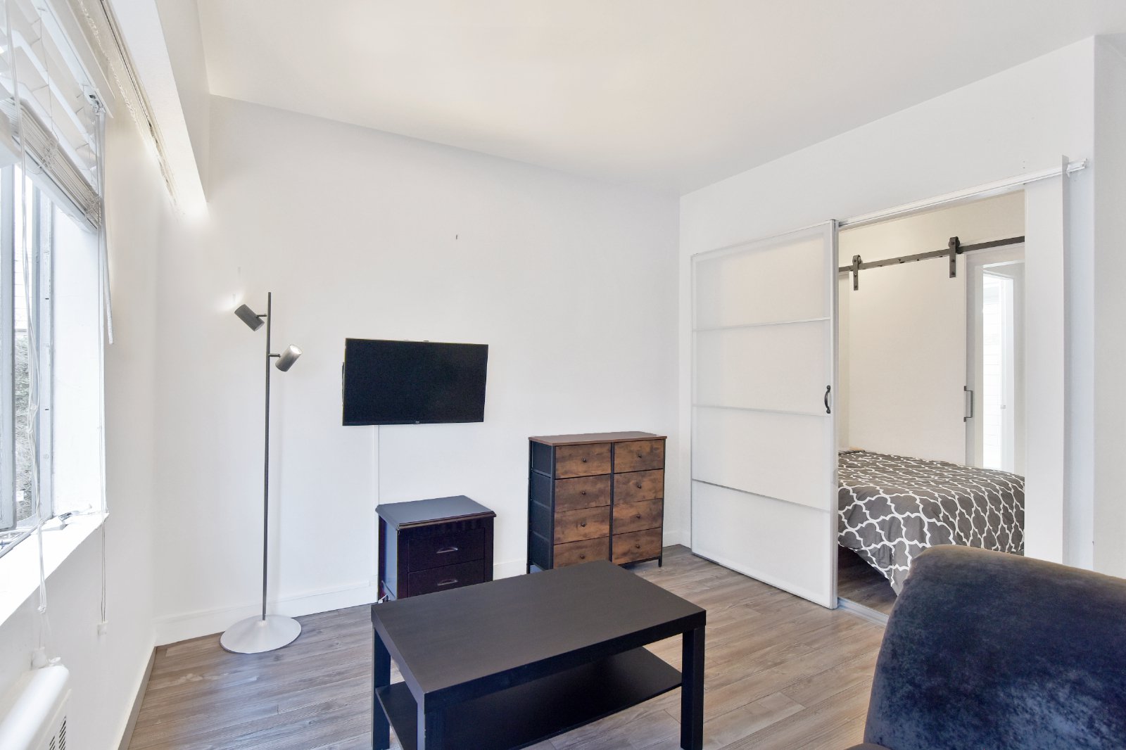Studio Apartment for Rent - 1540 Haro St, Vancouver, BC 4