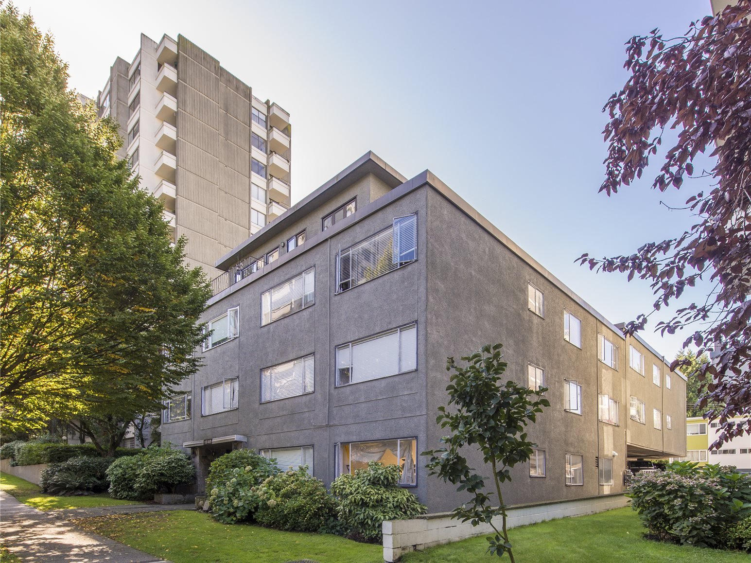 Studio Apartment for Rent - 1540 Haro St, Vancouver, BC 3