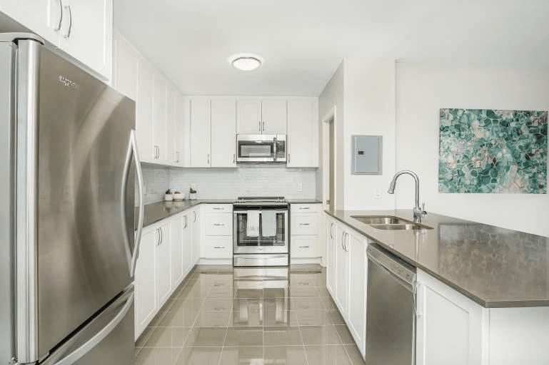 Studio Apartment for Rent - 2 Regal Rd, Toronto, ON 2