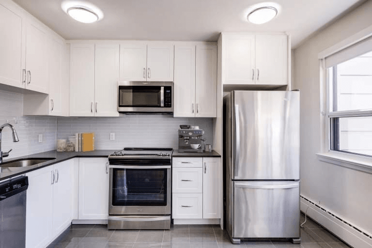 Studio Apartment for Rent - 2 Regal Rd, Toronto, ON 4