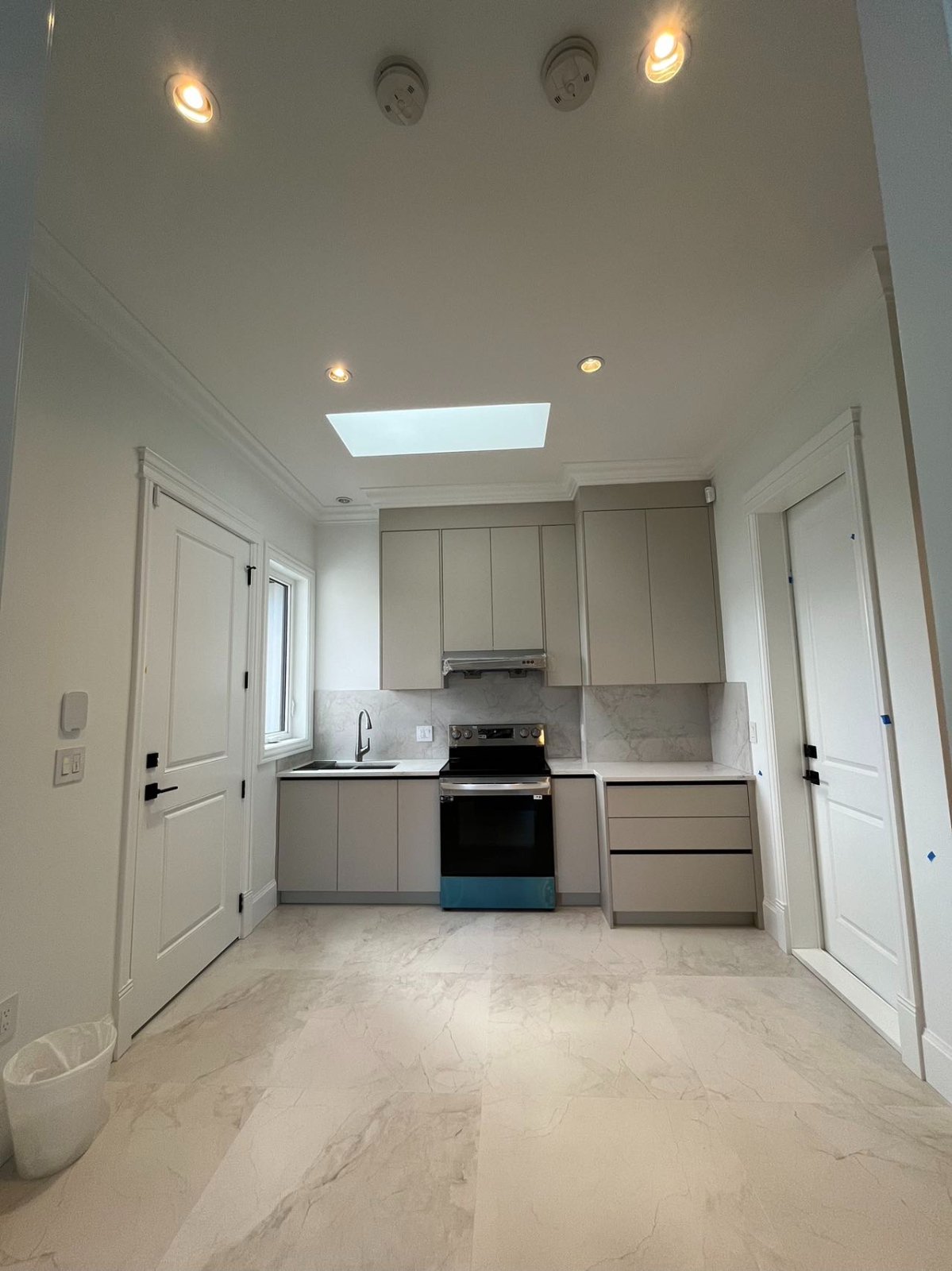 2 Bedroom Private Suite for Rent - Berry Rd, Richmond, BC 5