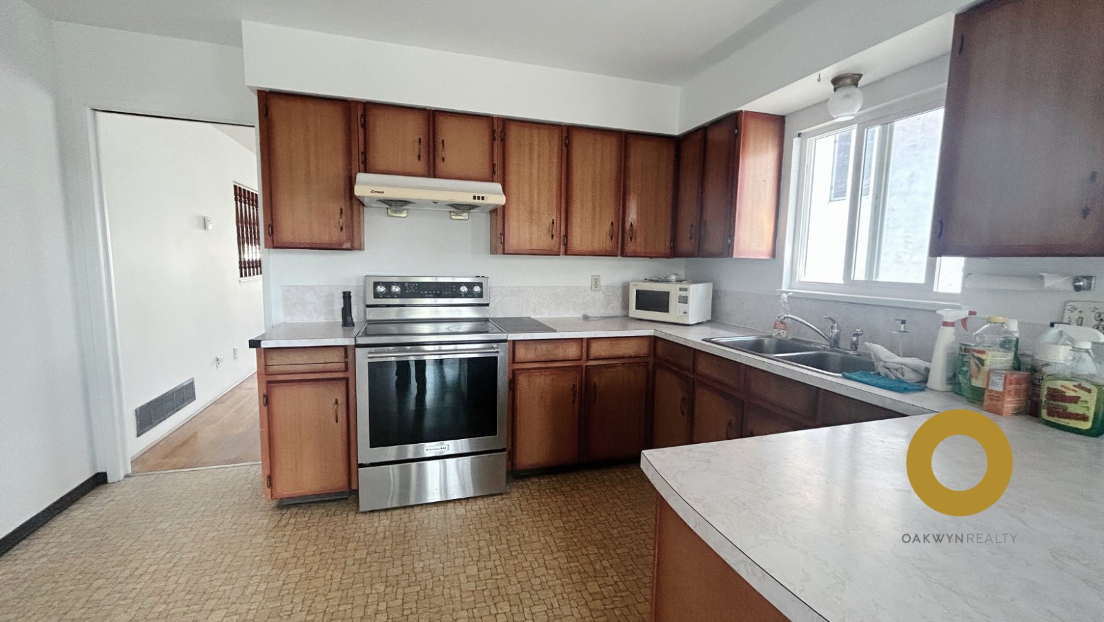 3 Bedroom Private Suite for Rent - Victoria Dr, Vancouver, BC 3