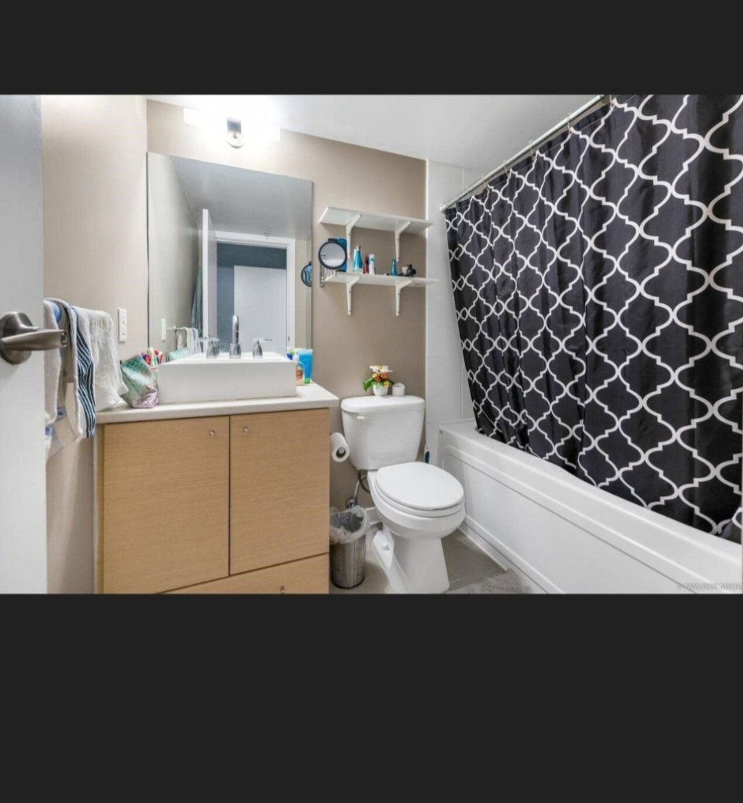 Room in Apartment for Rent - 13618 100 Ave, Surrey, BC 4