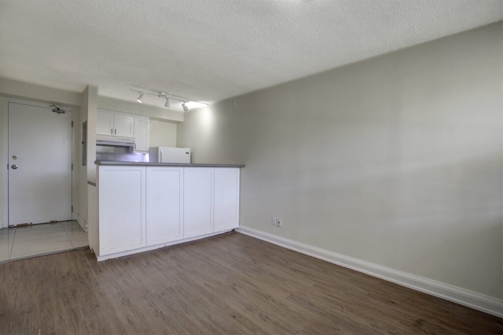 2 Bedroom Apartment for Rent - 666 King Street E, Oshawa, ON 3