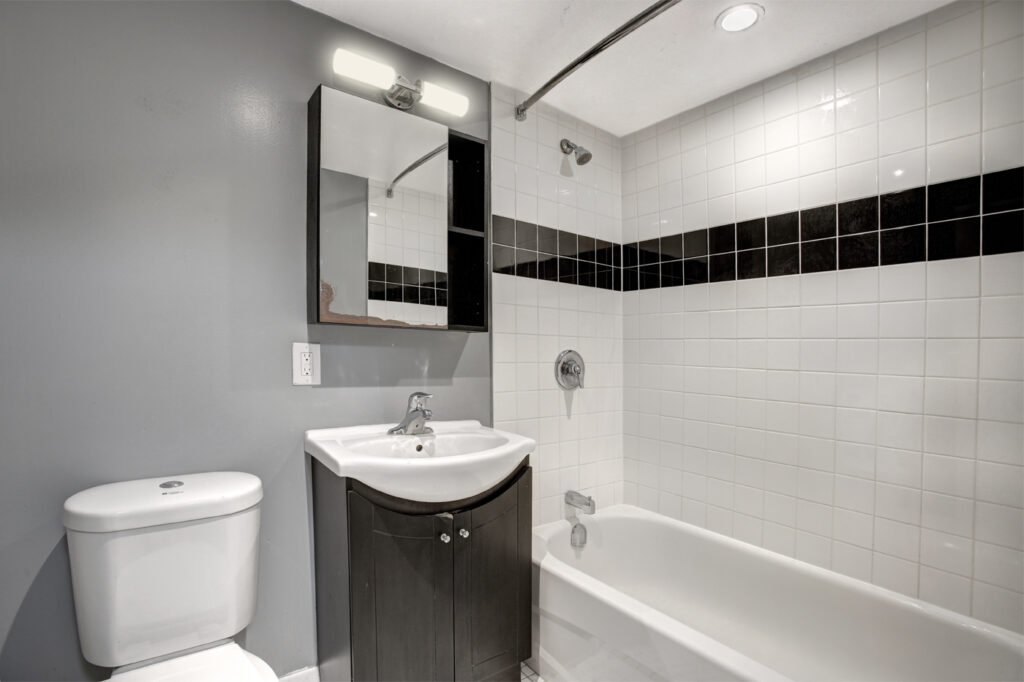 Studio Apartment for Rent - 140, 146 Jameson Avenue, Toronto, ON 4