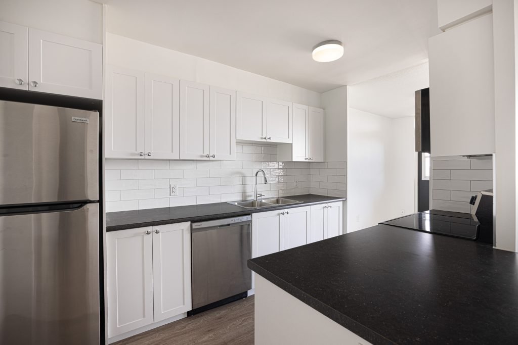 2 Bedroom Apartment for Rent - 15 Eva Rd, Toronto, ON 3