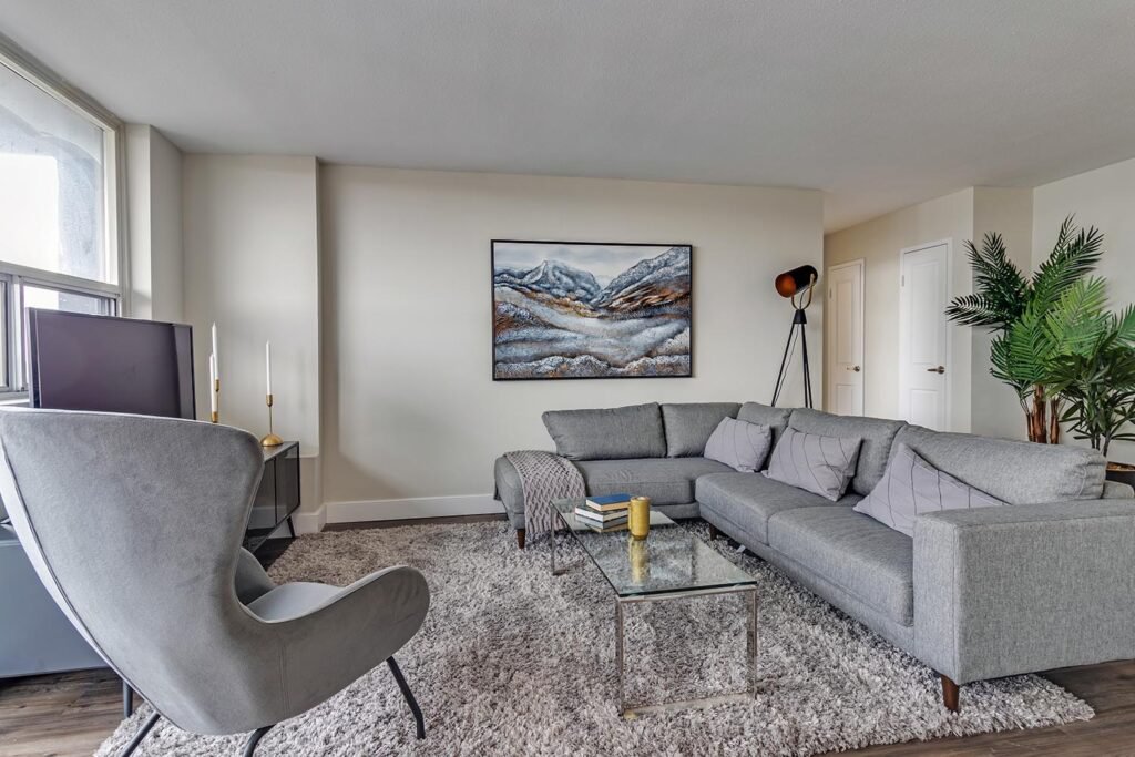3 Bedroom Apartment for Rent - 1350 Danforth Rd, Toronto, ON 2