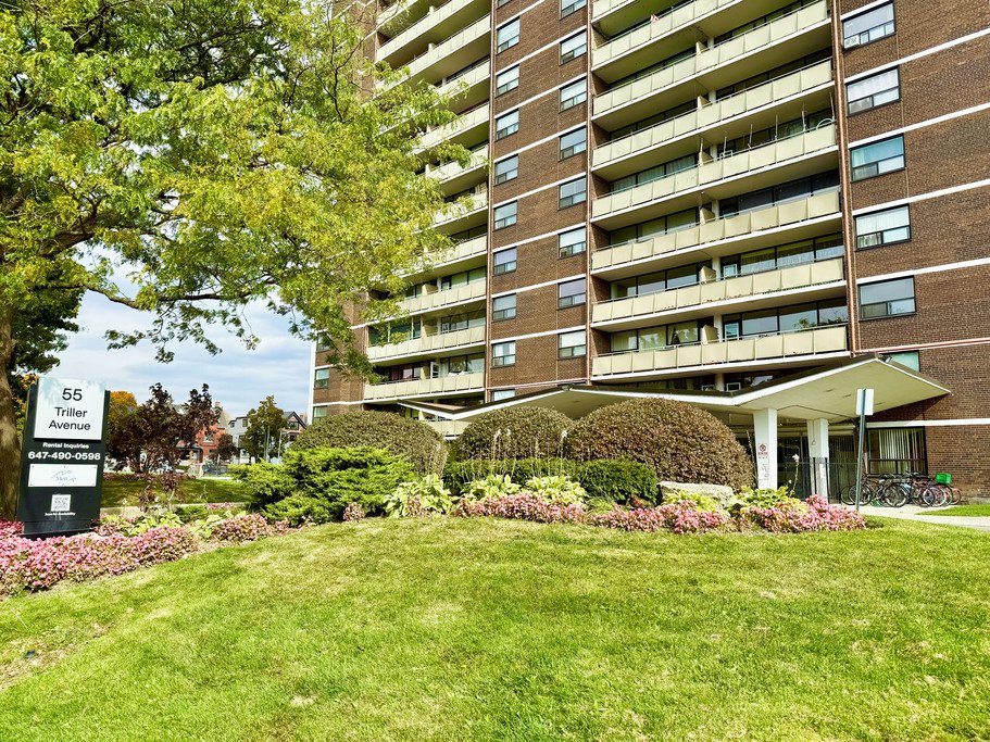 2 Bedroom Apartment for Rent - 55 Triller Ave, Toronto, ON 2