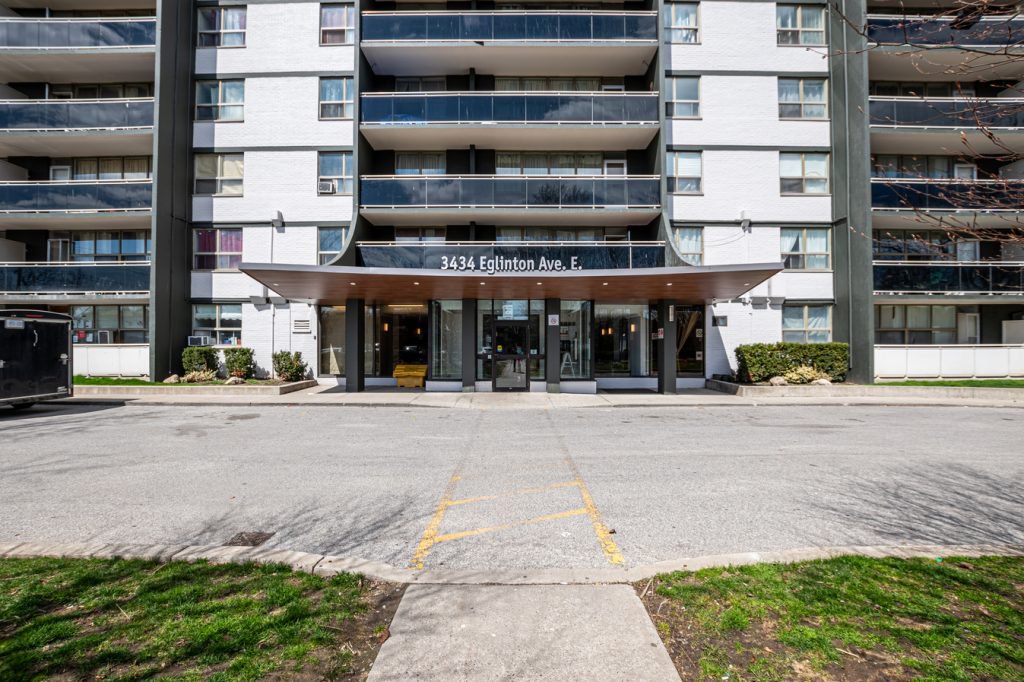 2 Bedroom Apartment for Rent - 3434 Eglinton Ave E, Scarborough, ON 4