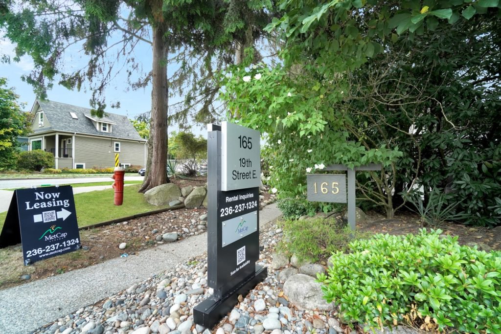 2 Bedroom Apartment for Rent - 165 19th St E, North Vancouver, BC 5