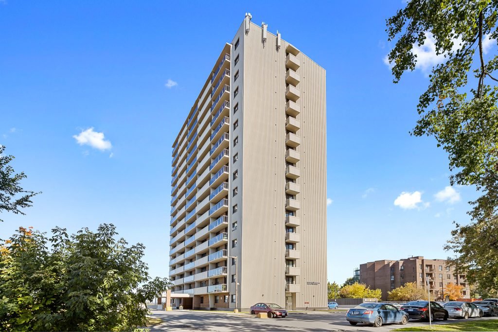 2 Bedroom Apartment for Rent - 2880-2900 Carling Avenue, Ottawa, ON 3
