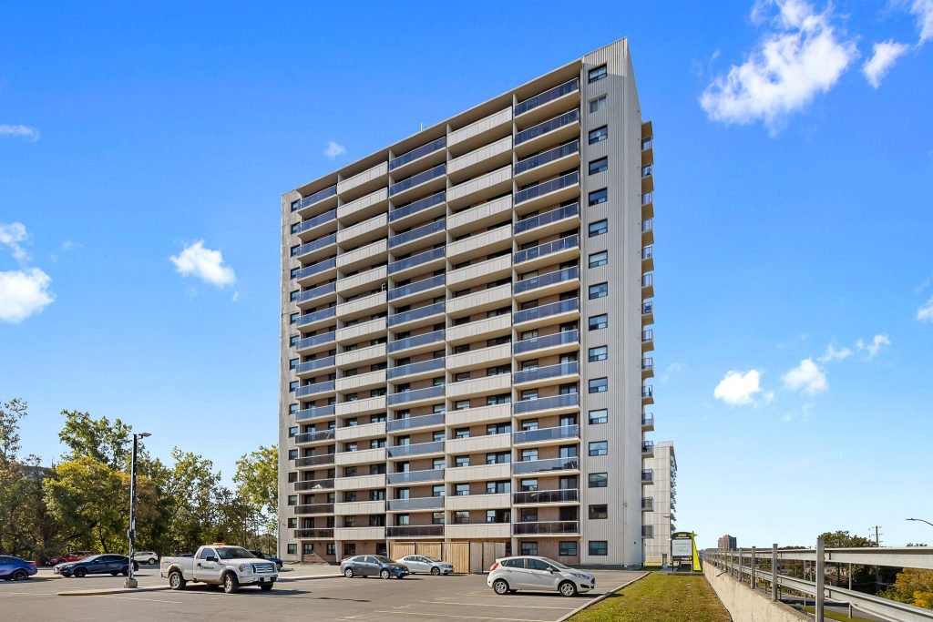 Studio Apartment for Rent - 2880-2900 Carling Avenue, Ottawa, ON 4