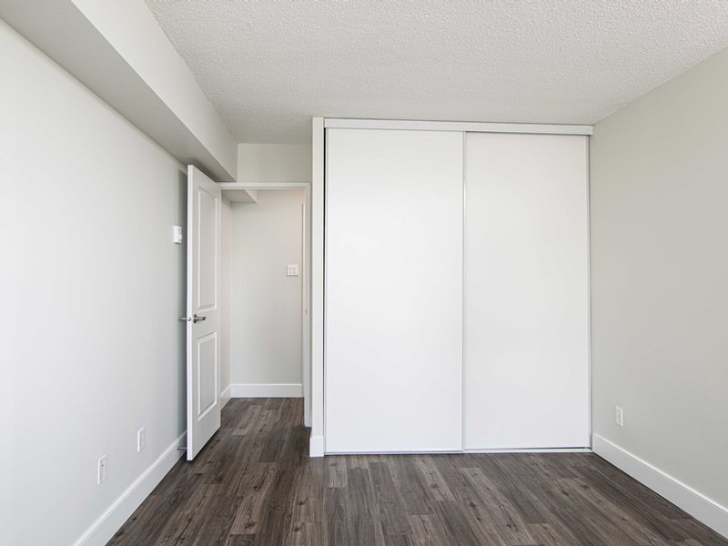 2 Bedroom Apartment for Rent - 190 Lees Ave, Ottawa, ON 4