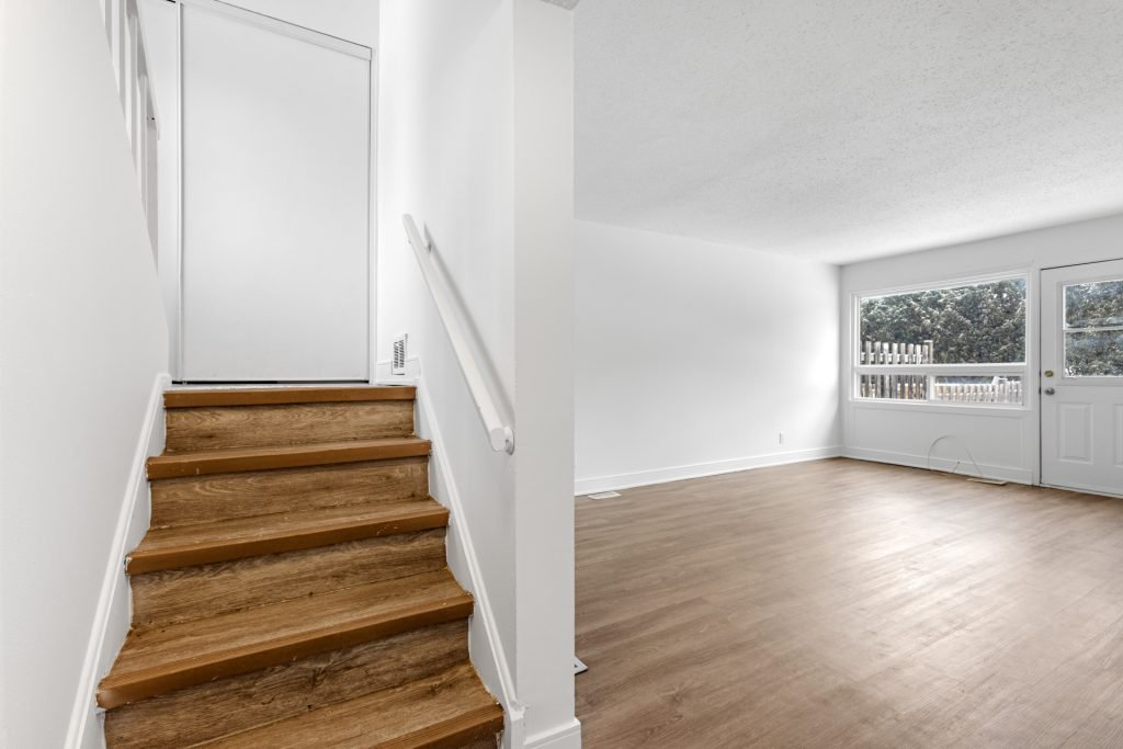 2 Bedroom Townhouse for Rent - 120 Beaverbrook Lane, Kanata, ON 5