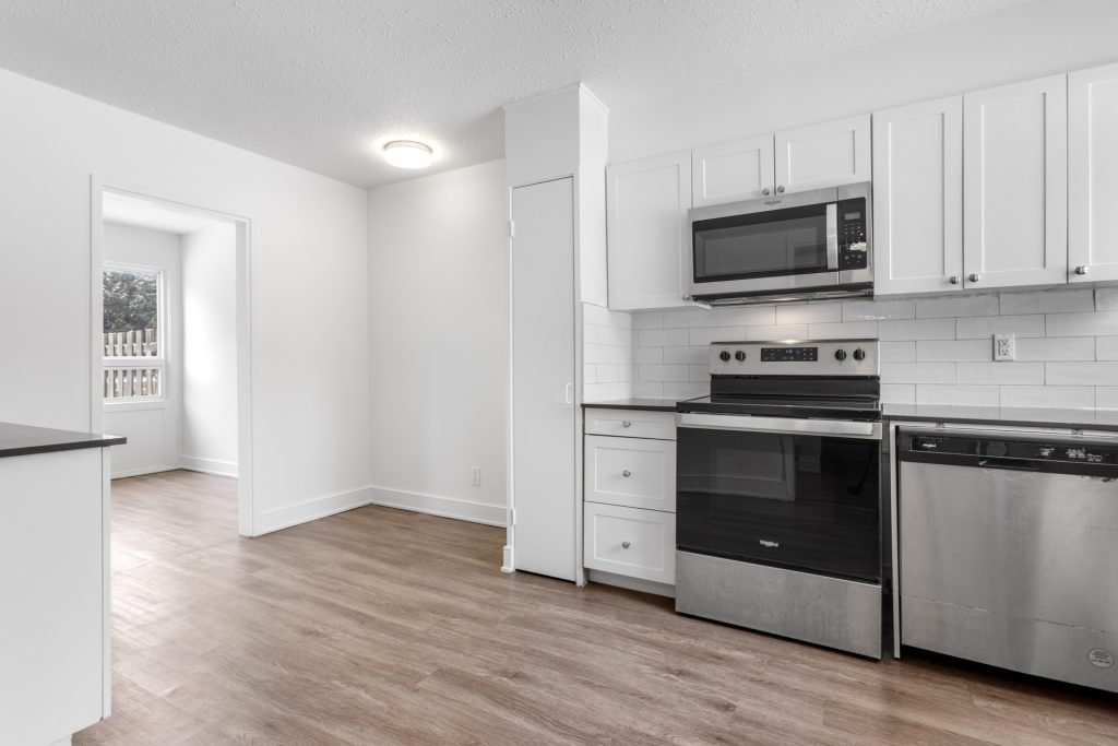 3 Bedroom Townhouse for Rent - 120 Beaverbrook Lane, Kanata, ON 2