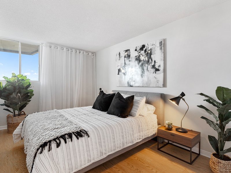 2 Bedroom Apartment for Rent - 1971 St. Laurent Blvd., Ottawa, ON 4